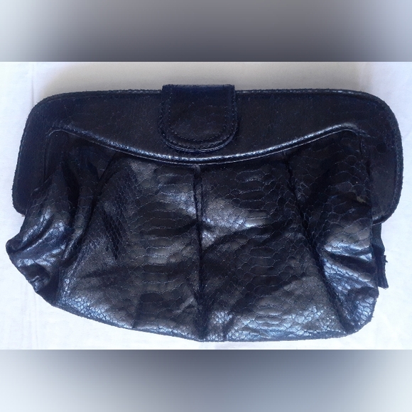 Accessorize shiny black snakeskin clutch purse - Picture 7 of 15